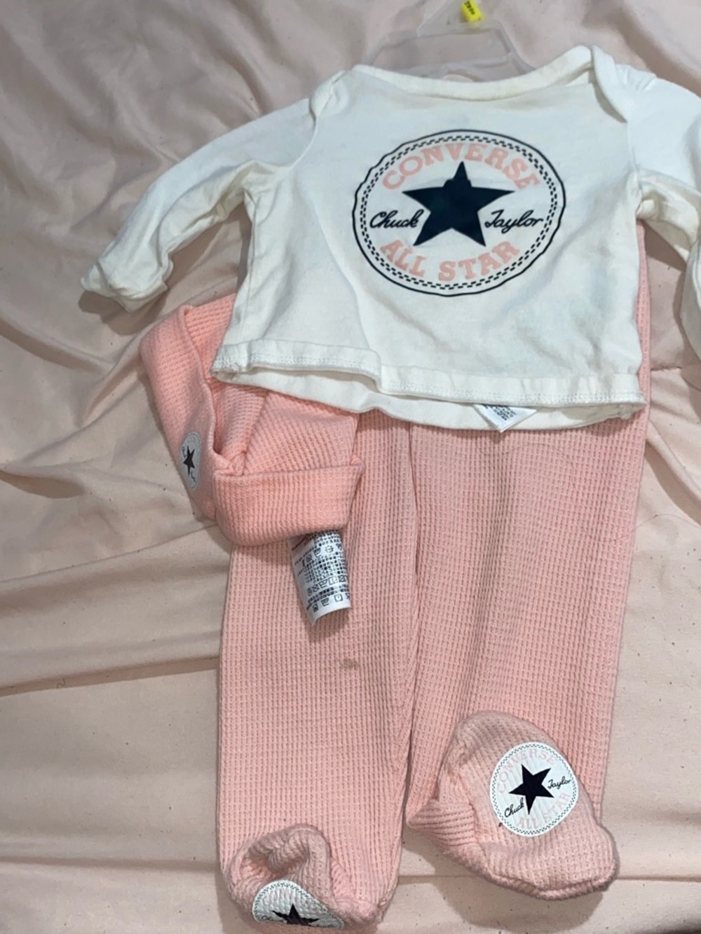 Converse Infant Two-Piece Set in White & Light Pink